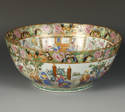 A Cantonese bowl, Qing Dynasty, that made £1,000 ($1,550) against an estimate of £200-400 at Duke’s in Dorchester in August. Image courtesy of Duke’s.